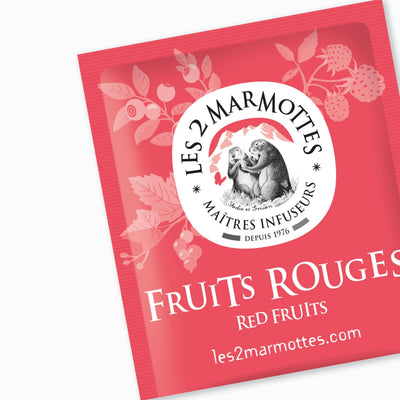 Tisane aux vrais fruits rouges sans arôme ajoutés Les 2 Marmottes, cassis framboise myrtille, infusion fruitée à boire chaude ou froide en été